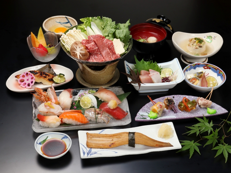 広島牛すき焼き・にぎり寿司会席